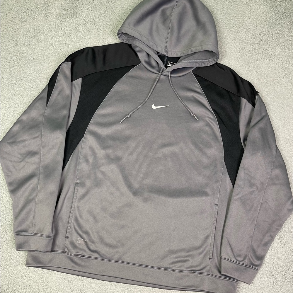 Nike‎ center swoosh hoodie